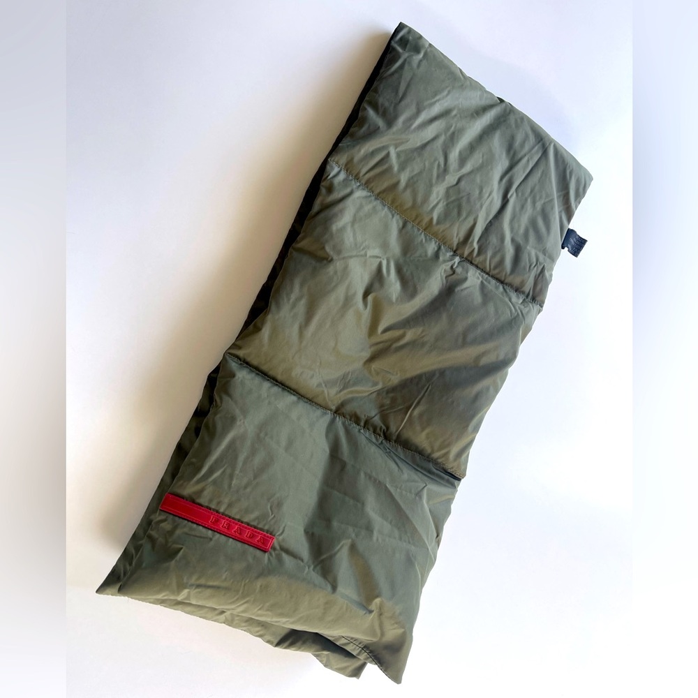 Vintage Prada Sport AW99 Nylon-Down Magnetic Puffer Scarf Olive Green OS unisex